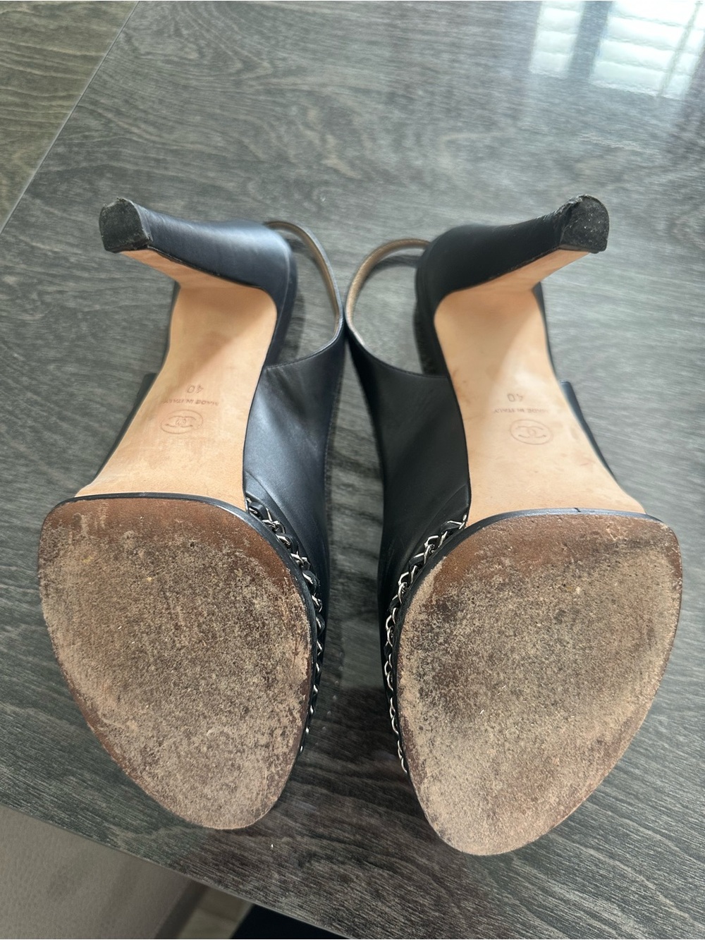 CHANEL Black Peep-Toe Slingback Heels with Chain Trim - Picture 4 of 4